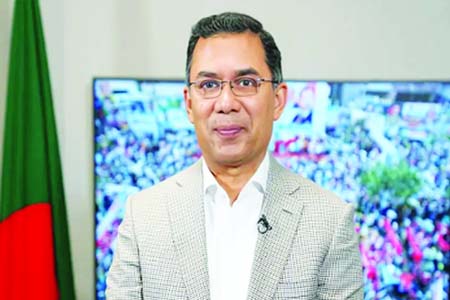 মেয়েকে নিয়ে দেশে ফিরছেন তারেক রহমান