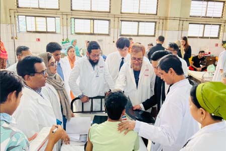 গণঅভ্যুত্থানে আহতদের চিকিৎসায় ঢাকায় থাইল্যান্ডের চিকিৎসকদলের আগমন