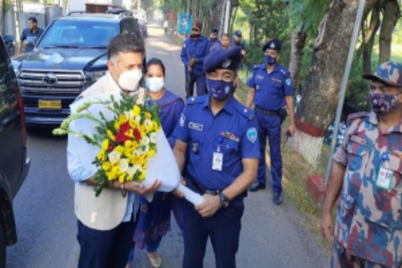 বাংলাদেশিদের জন্য ১৫ নভেম্বর থেকে ভারতের পর্যটন ভিসা