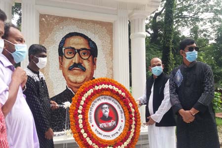 যথাযোগ্য মর্যাদায় তারাগঞ্জে জাতীয় শোক দিবস পালিত
