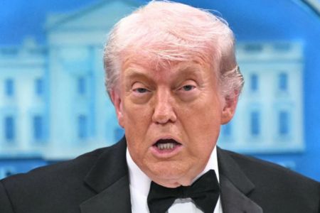 নৈশভোজের সময় গুলির ঘটনার পর ট্রাম্প বলেছেন প্রেসিডেন্ট একটি ‘বিপজ্জনক পেশা’