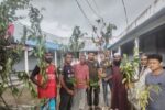 ডাসার প্রেসক্লাবের উদ্যোগে বৃক্ষরোপণ ও বিতরণ কর্মসূচি