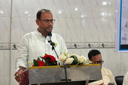 সংবাদপত্র সমাজের দর্পণ -