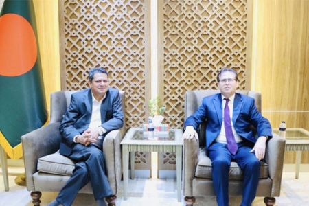 গৃহায়ন ও গণপূর্ত মন্ত্রীর সাথে তুরস্কের রাষ্ট্রদূতের সাক্ষাৎ