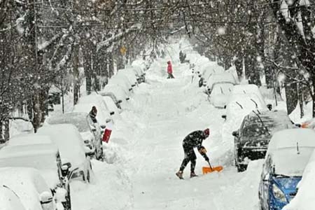 যুক্তরাষ্ট্রে তুষারঝড়ে ব্লিজার্ড সতর্কতা