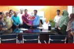 ঝিকরগাছা সরকারি এমএল মডেল হাই স্কুলের পক্ষে নবাগত ইউএনওকে ফুলেল শুভেচ্ছা