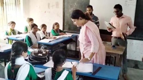 পাঠদান করালেন ইউএনও