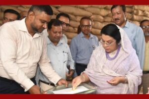 রাজধানীর তেজগাঁও সিএসডিতে খাদ্যমন্ত্রীর আকস্মিক পরিদর্শন