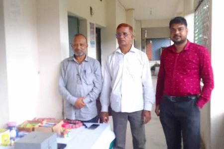 মধুখালীতে দুদকের শিক্ষা প্রতিষ্ঠানে সততা স্টোর পরিদর্শন