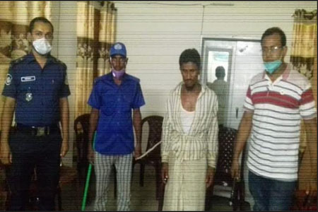 মাকে পিটিয়ে আহত করায় ছেলেকে থানায় সোর্পদ করলো ইউপি চেয়ারম্যান