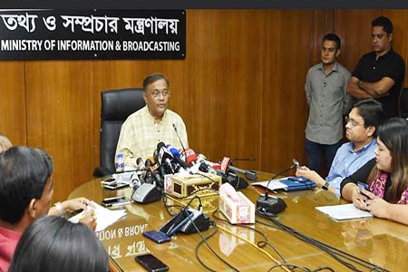 ভোট কক্ষে ক্যামেরা ভোটারের অধিকার লঙ্ঘন -তথ্যমন্ত্রী