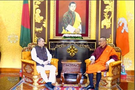 ভুটানের প্রধানমন্ত্রীর সাথে পরিবেশমন্ত্রী