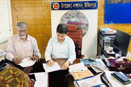 শিক্ষার্থীদের মোবাইল ব্যবহার নিষিদ্ধ