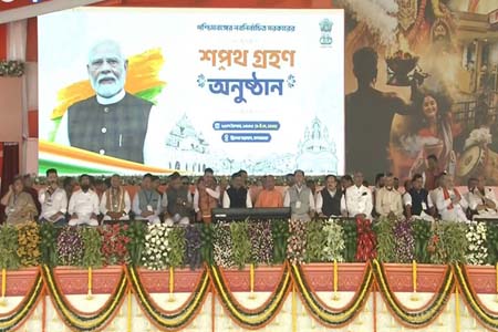 পশ্চিমবঙ্গে নতুন সরকারের মন্ত্রীদের শপথ