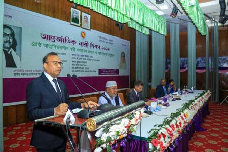 নারীদের বাদ দিয়ে জাতীয় লক্ষমাত্রা অর্জনের চিন্তা মূর্খতার সামিল -স্থানীয় সরকার মন্ত্রী