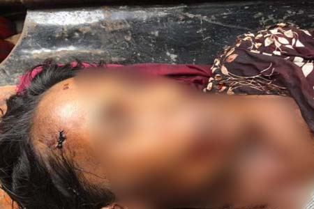 মহিলাকে গলা কেটে হত্যা
