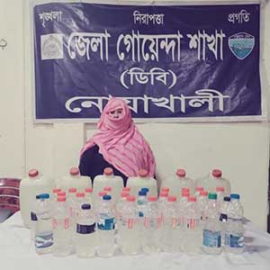 ৪০ লিটার চোলাই মদসহ এক নারী আটক