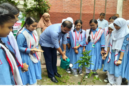প্রতিটি শিক্ষার্থীকে একটি করে গাছ লাগানোর আহ্বান যুব ও ক্রীড়া প্রতিমন্ত্রীর