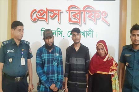 নারীর পেটে মিলল ১৯০০পিস ইয়াবা