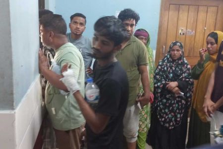 ব্রাহ্মণবাড়িয়ায় কোরবানির মাংস কাটতে গিয়ে শতাধিক ব্যক্তি আহত